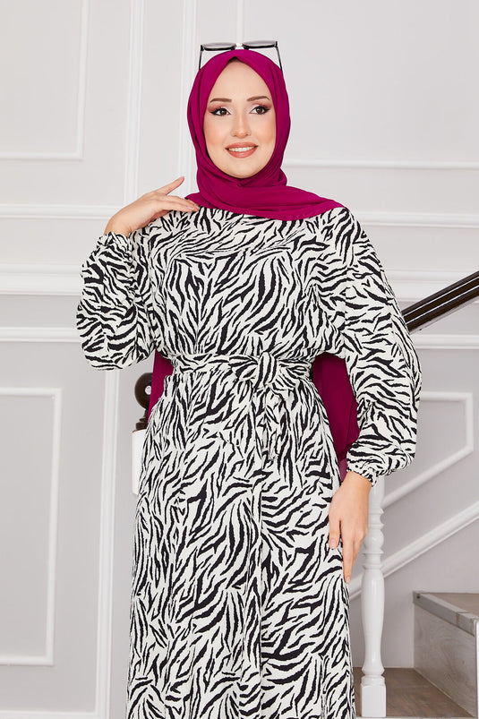 Robe hijab en crêpe avec ceinture et motif verre brisé, blanche