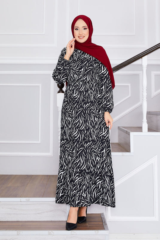 Hijab-Kleid aus Crêpe mit „Broken Glass“-Muster in Schwarz