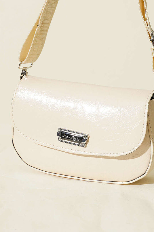 Sac en cuir verni à bandoulière croisée crème