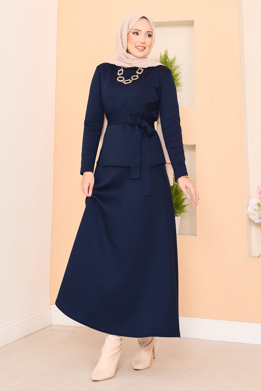 Ensemble jupe hijab élégant avec ceinture croisée bleu marine