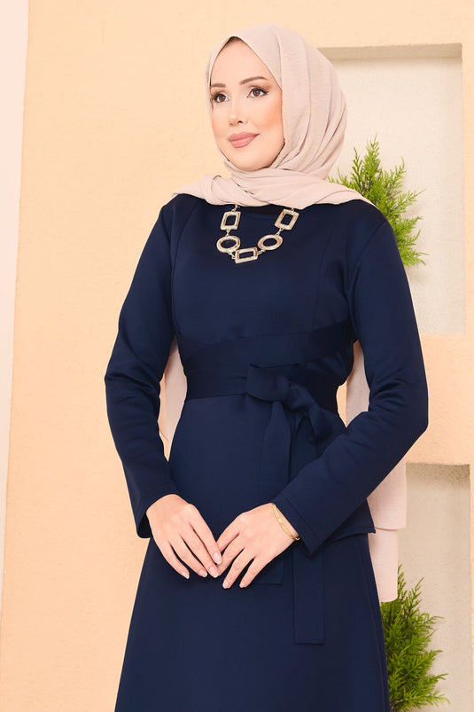 Ensemble jupe hijab élégant avec ceinture croisée bleu marine