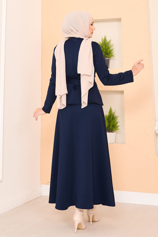 Ensemble jupe hijab élégant avec ceinture croisée bleu marine