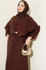 Robe Longue Avec Cape Et Épaules Croisées