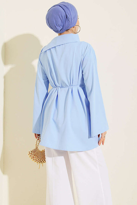 Camicia Blu Con Collo Incrociato E Bottoni Nascosti