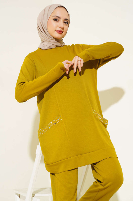 Two-Piece Suit with Stone-Decorated Pocket in Oil Green