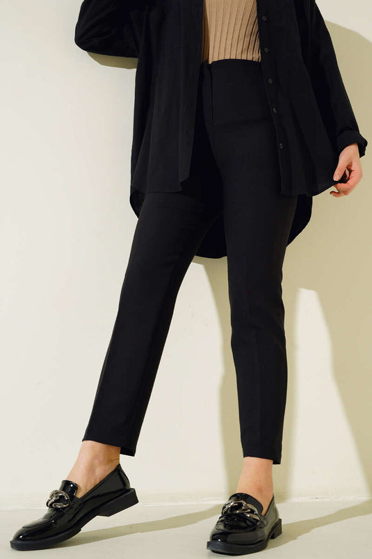 Detailed Fabric Trousers Black