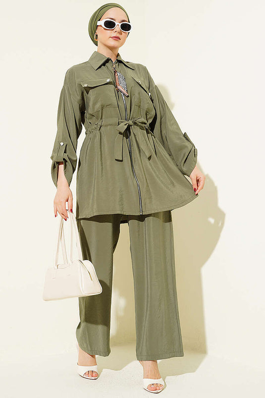 Ensemble modal kaki avec ceinture à tunnel et fermeture à glissière frontale