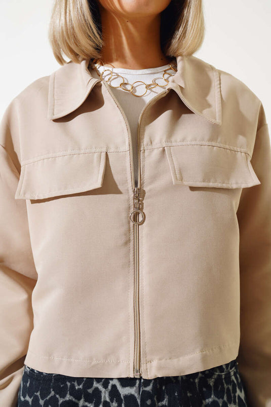 Cep Kapaklı Fermuarlı Kısa Ceket Bej