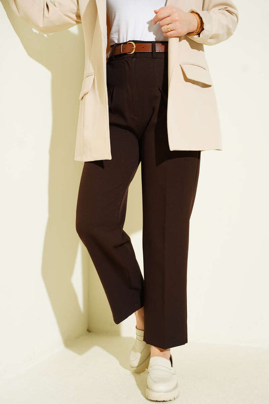 Pantalon à ceinture avec poches, couleur marron