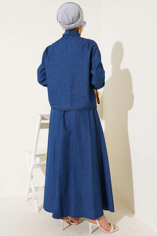 طقم جينز من قطعتين مع جيوب وتنورة بأزرار، لون أزرق جينز