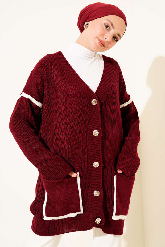 Strickjacke mit goldenen Knöpfen und Taschen, Burgunderrot