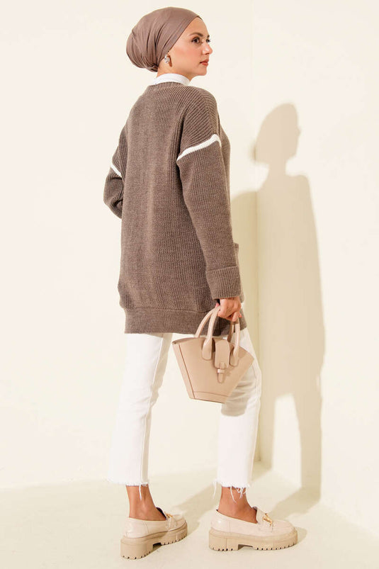 Gold Buttoned Knitted Cardigan with Pockets and Mink