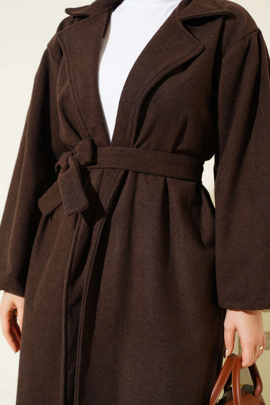 Abrigo de tweed café con bolsillos, cinturón y solapa cruzada