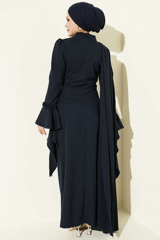 Abendkleid Mit Blumen Und Cape In Marineblau