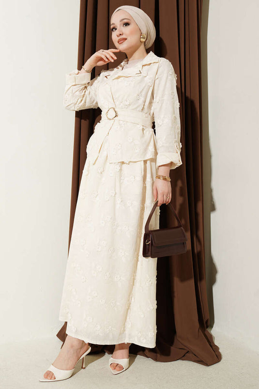 Ensemble Deux Pièces Beige avec Jupe Ceinturée Brodée de Fleurs