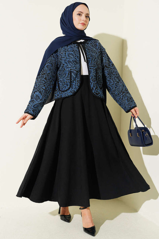 Zweiteiliger Anzug mit Blumenmuster, Jacke und Rock, Blau
