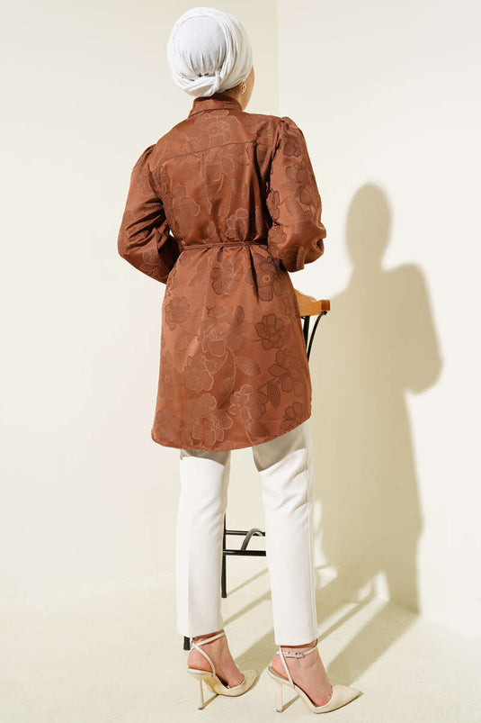 Chemise en jacquard à motifs floraux avec ceinture en corde marron