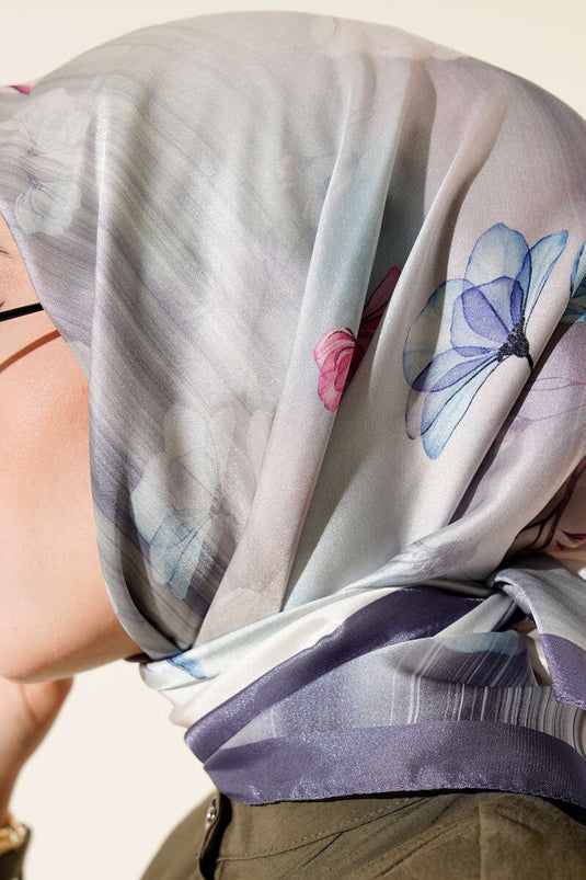 Schal aus Twill mit Blumenmuster, schiefergrau