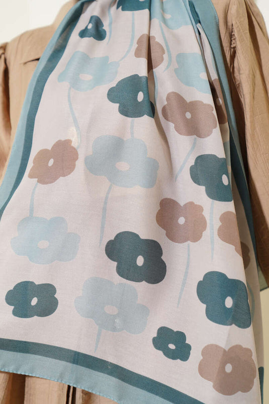 Grüner Schal mit Blumenmuster