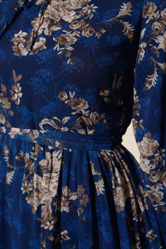 فستان شيفون منقوش بالورود أزرق داكن