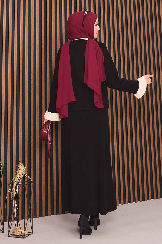 Ensemble hijab en maille noire orné de fleurs et de boutons en nacre
