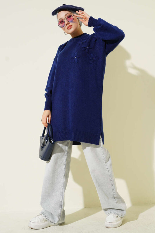 تونيك محبوك ناعم بتفاصيل زهرية، أزرق داكن