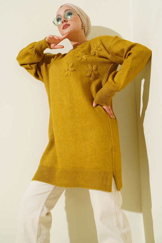 تونيك ناعم محبوك بتفاصيل زهرية، أخضر زيتوني