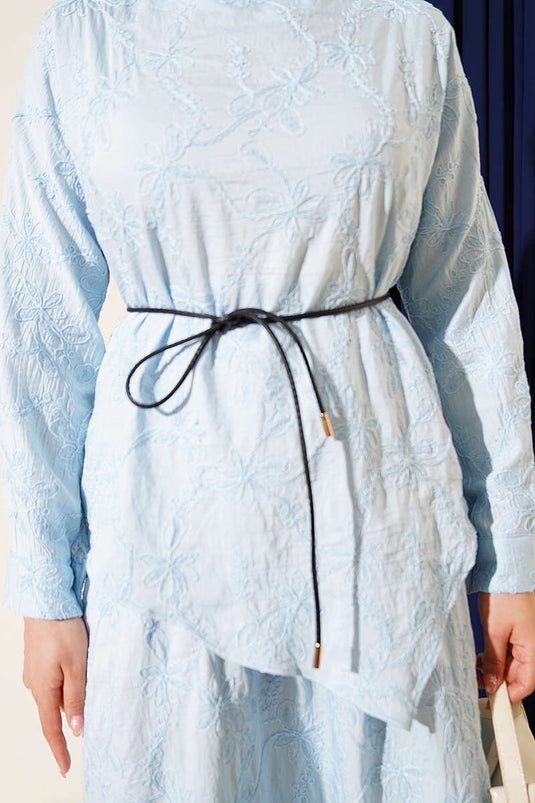 Ensemble deux pièces avec jupe à couture fleurie bleu