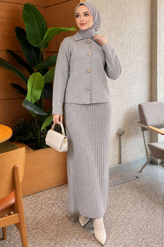 Completo Gonna In Maglia Con Bottoni Dorati E Motivo Floreale Grigio