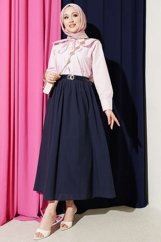 Camicia corta con colletto e grembiule in pizzo floreale rosa