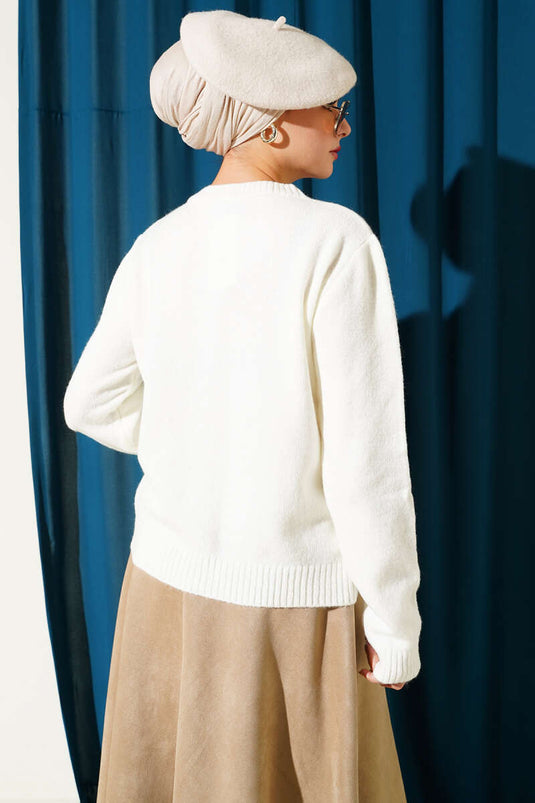 كارديجان قصير محبوك بتطريزات زهرية، لون بيج فاتح