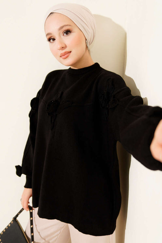 كنزة صوفية محبوكة مطرزة بالزهور، سوداء