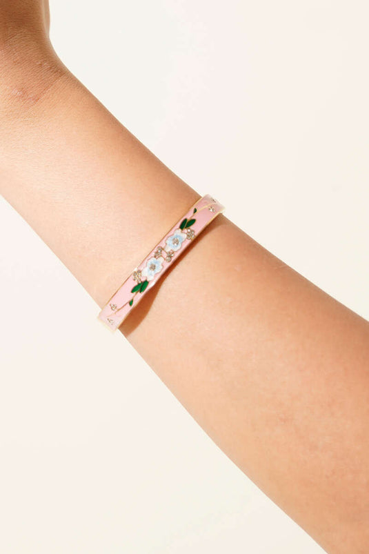 سوار معصم مزخرف بنقشة الأزهار وردي