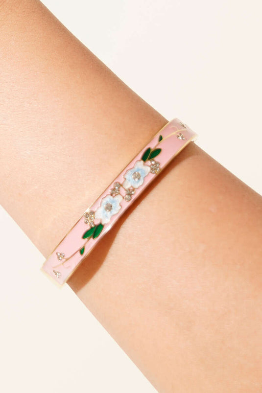 سوار معصم مزخرف بنقشة الأزهار وردي