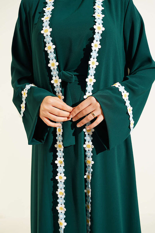 Çiçek Motifli Kuşaklı Abaya Zümrüt