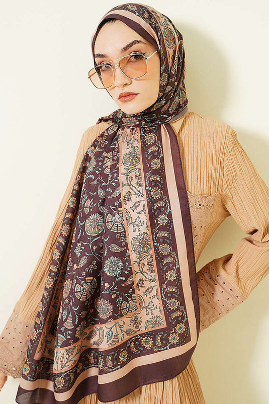 Châle doux à motif floral marron foncé