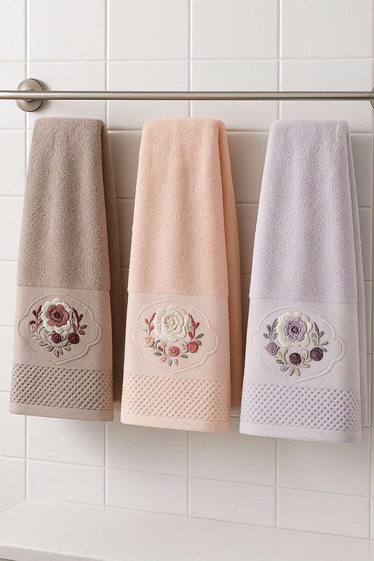 Set van 3 gezichtsdoeken met bloemenborduurwerk, assortiment 2