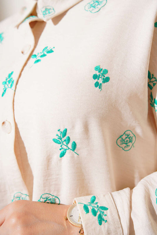 Chemise à épaules dénudées brodée de fleurs Benetton