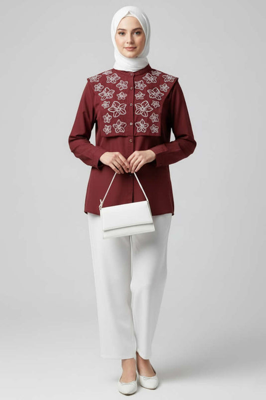 Chemise col officier brodée de fleurs bordeaux