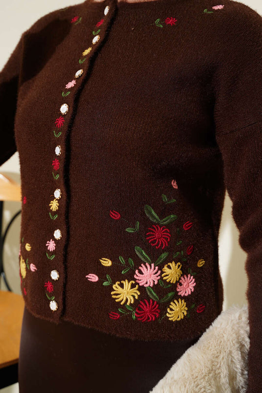 Cardigan En Maille Boutonné Avec Perles Brodées Florales Marron