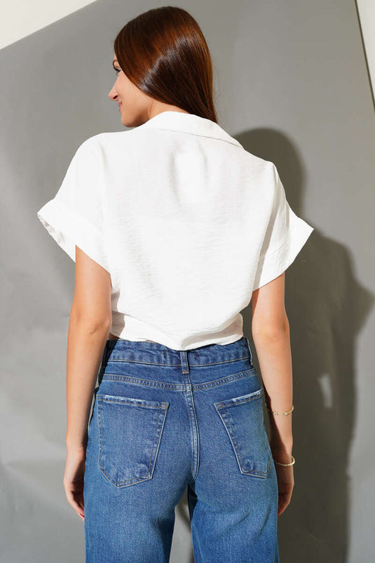 قميص قصير مطرز بالزهور، لون بيج فاتح