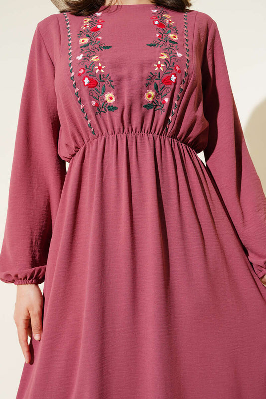 فستان داستي روز بأكمام مرنة مطرز بالزهور