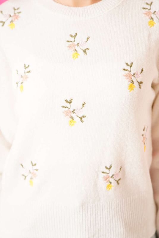 Maglione lavorato a maglia con ricami floreali, ecrù