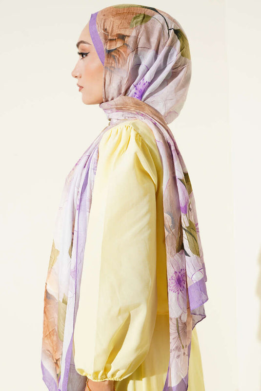 شال من الخيزران المزهر بلون أرجواني فاتح