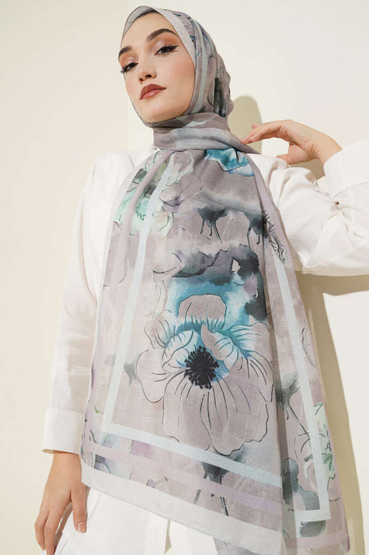 شال مزين بشريط زهري وأحجار