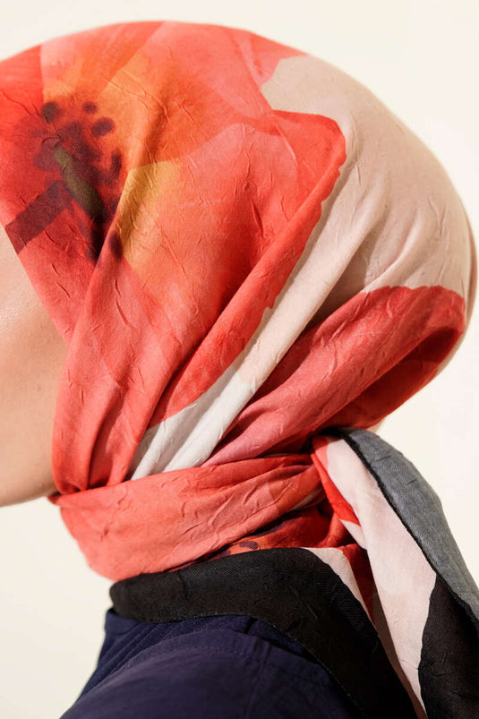 Sciarpa in bambù a righe floreali nera e beige