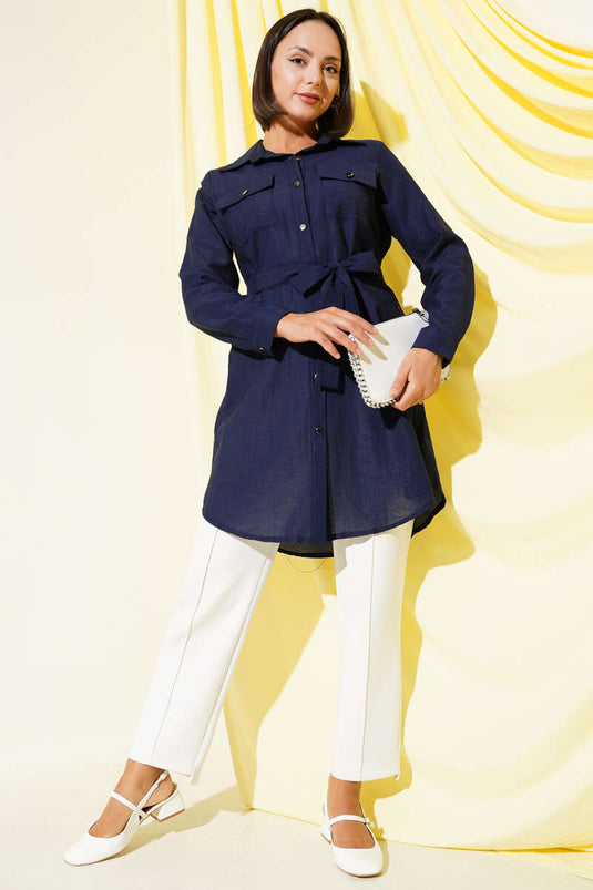 Tunica con doppia tasca annodata in vita, blu navy