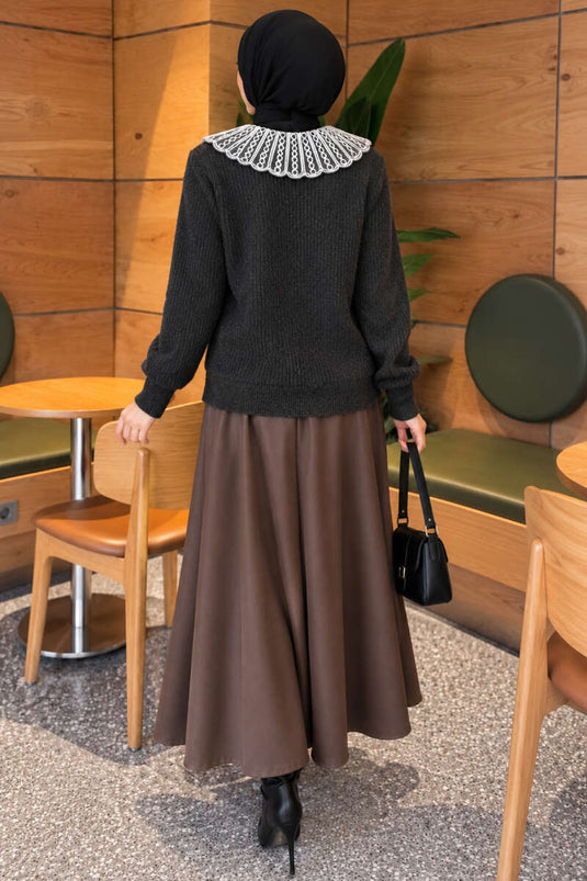 Fitted Knit Cardigan With Double Pockets And Lace Collar In Smoke Grey