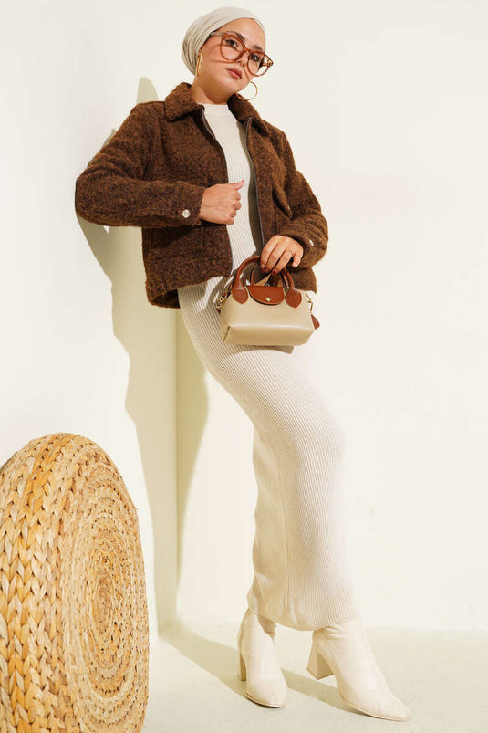 Veste courte zippée à double poche marron