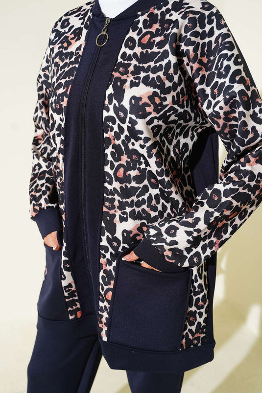 Costume deux pièces à double poche et garniture léopard bleu marine